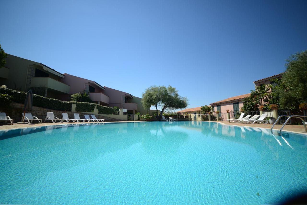 Villaggio Sa Ventana Badesi Luaran gambar